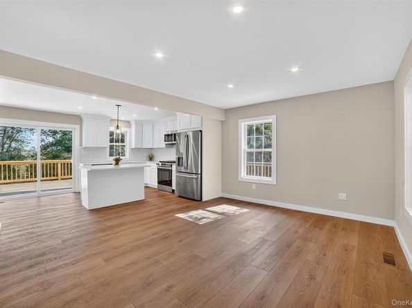 24 Ross Drive, Yorktown Heights NY 10598