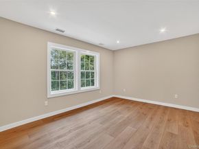 24 Ross Drive, Yorktown Heights NY 10598