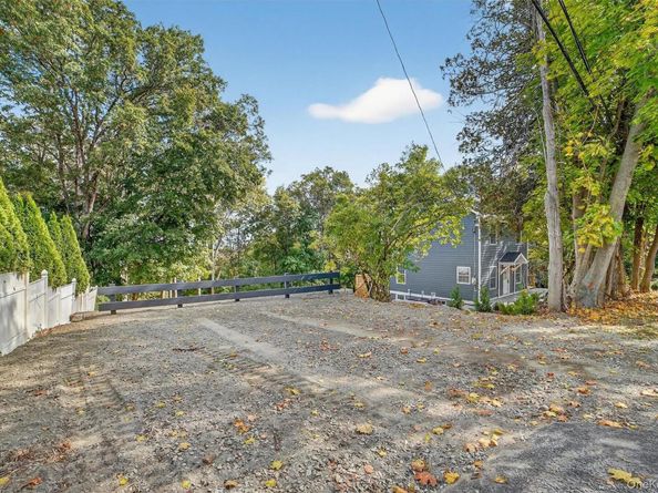 24 Ross Drive, Yorktown Heights NY 10598