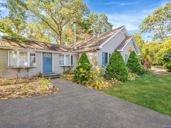 6 Sound Beach Boulevard, Sound Beach NY 11789