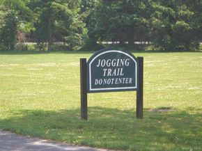 39 Hummingbird Drive, East Hills NY 11576