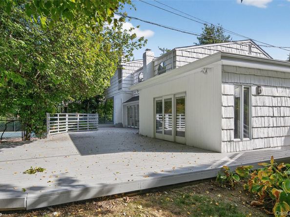 39 Hummingbird Drive, East Hills NY 11576