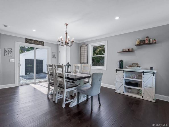 10 Smith Street, Center Moriches NY 11934