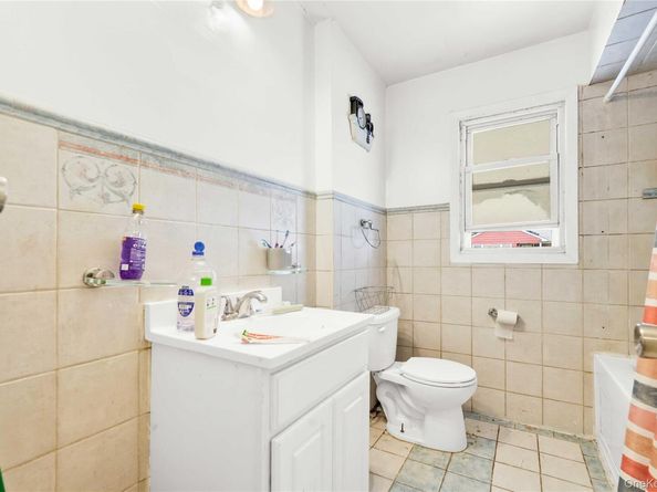 293 Pennsylvania Avenue, Roosevelt NY 11575