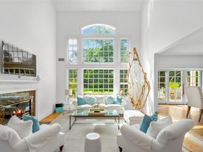 12 Fish Cove Road, Southampton NY 11968