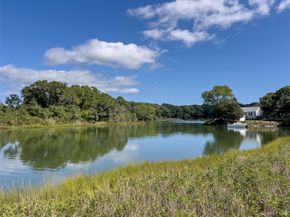 12 Fish Cove Road, Southampton NY 11968