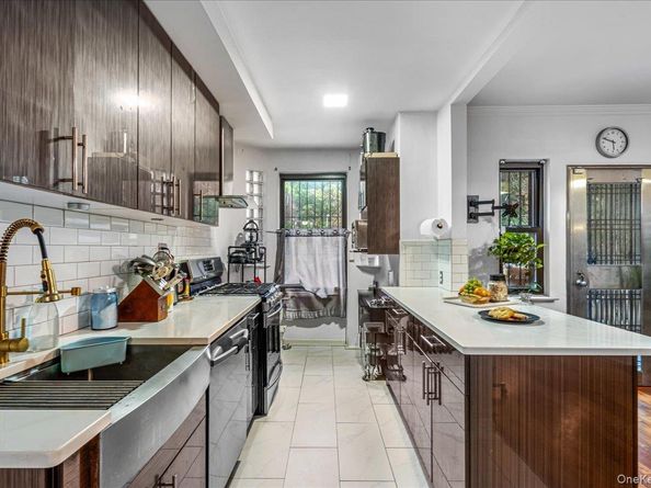 13928 Pershing Crescent, Jamaica NY 11435