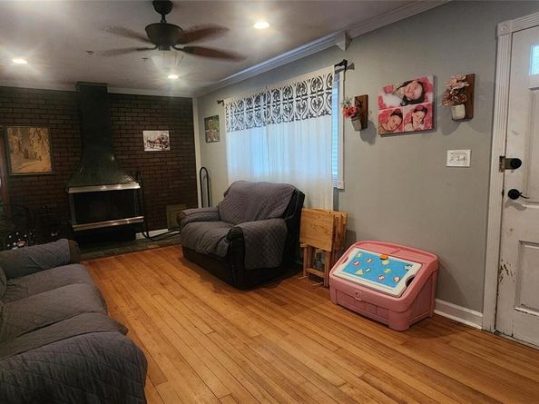 8 Astoria Road, Mastic Beach NY 11951