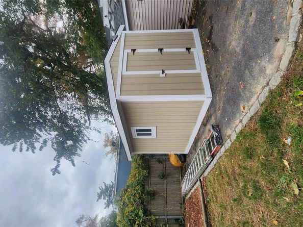 8 Astoria Road, Mastic Beach NY 11951