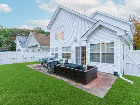 17 Ariel Drive, Middle Island NY 11953