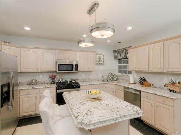 17 Ariel Drive, Middle Island NY 11953