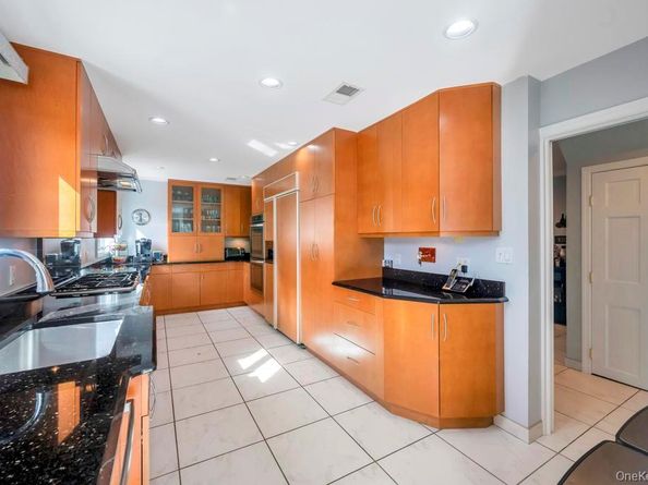 37 Columbine Lane, Kings Park NY 11754