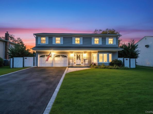 37 Columbine Lane, Kings Park NY 11754