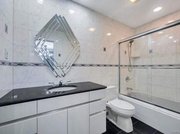 37 Columbine Lane, Kings Park NY 11754