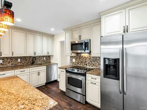 4 Greenway Drive, Syosset NY 11791