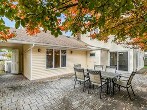 4 Greenway Drive, Syosset NY 11791
