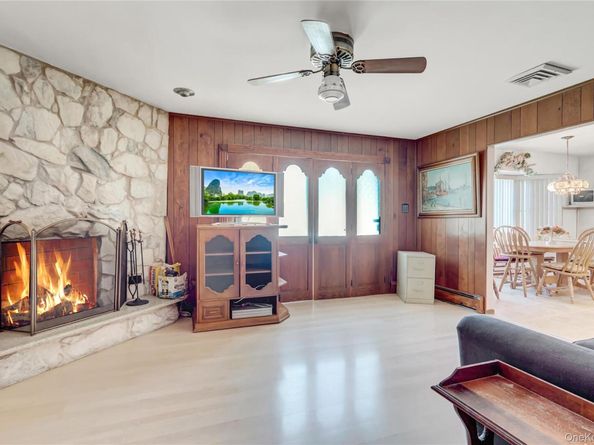 1538 10th Street, West Babylon NY 11704