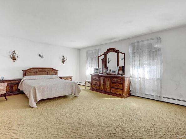 1538 10th Street, West Babylon NY 11704