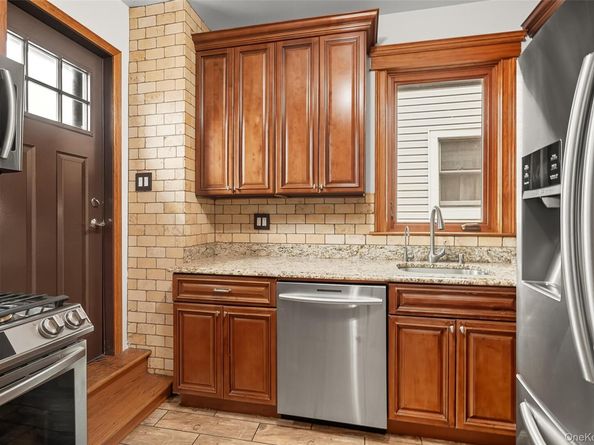 1444 Gillespie Avenue, Bronx NY 10461