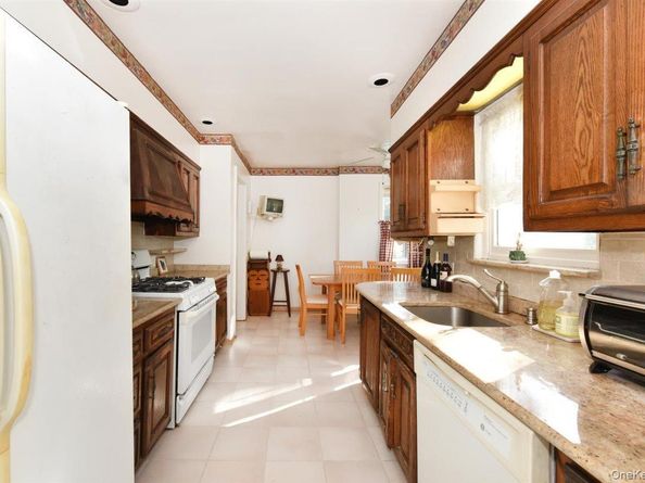 101 Wallace Street, Freeport NY 11520