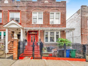 1506 E 172nd Street