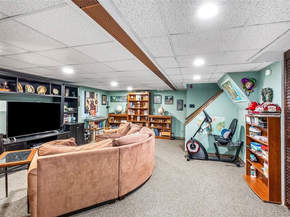 338 Bauer Place, Mineola NY 11501