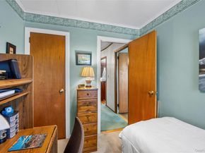 338 Bauer Place, Mineola NY 11501