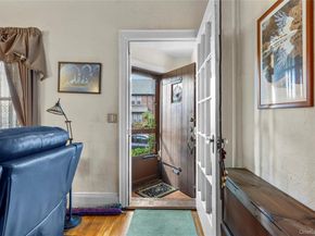338 Bauer Place, Mineola NY 11501