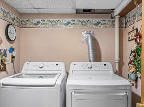 338 Bauer Place, Mineola NY 11501