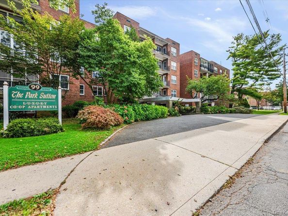 99 Randall Avenue 2J, Freeport NY 11520