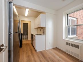 99 Randall Avenue 2J, Freeport NY 11520
