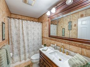 60 White Street, North Babylon NY 11703