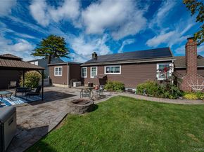 60 White Street, North Babylon NY 11703