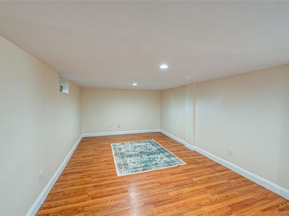 60 White Street, North Babylon NY 11703