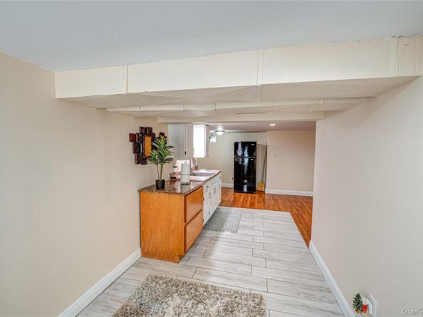 60 White Street, North Babylon NY 11703