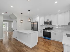 45 Venetian Prom, Lindenhurst NY 11757