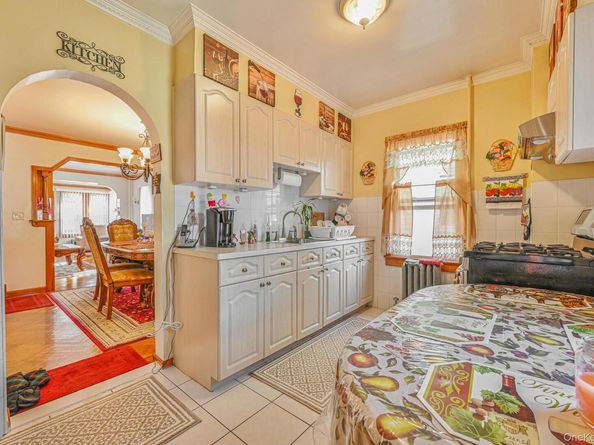 10438 107th Street, Ozone Park NY 11417