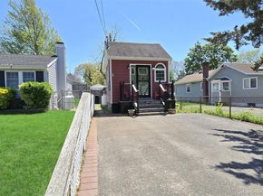 84 Wyona Avenue, Selden NY 11784