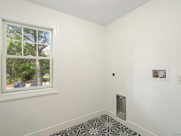 57 William Street, Bethpage NY 11714