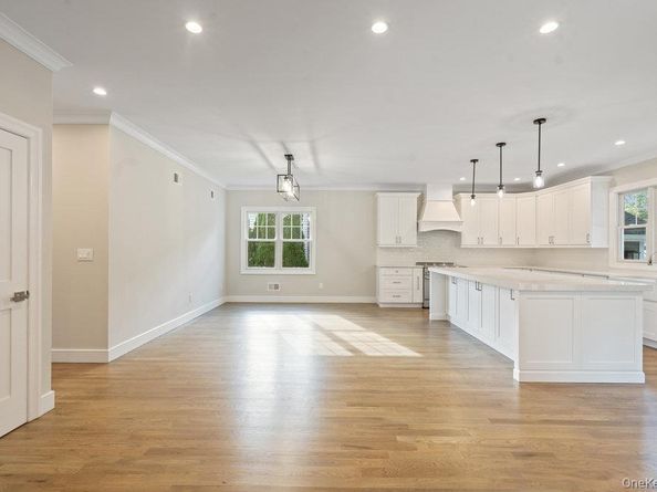 57 William Street, Bethpage NY 11714
