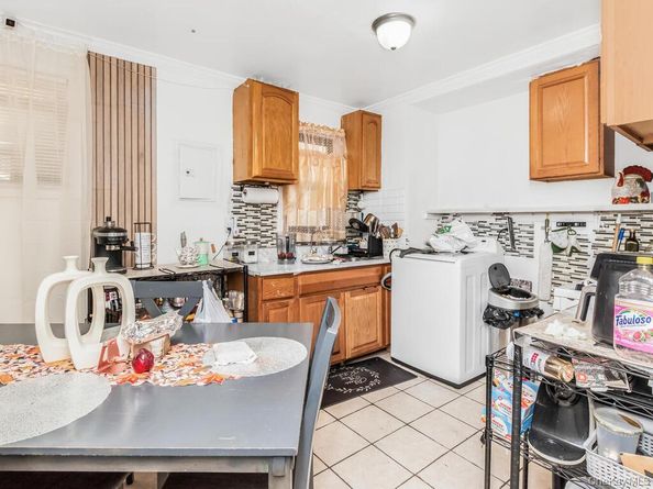 2108 Arthur Avenue, Bronx NY 10457