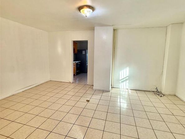 11409 135th Street, South Ozone Park NY 11420