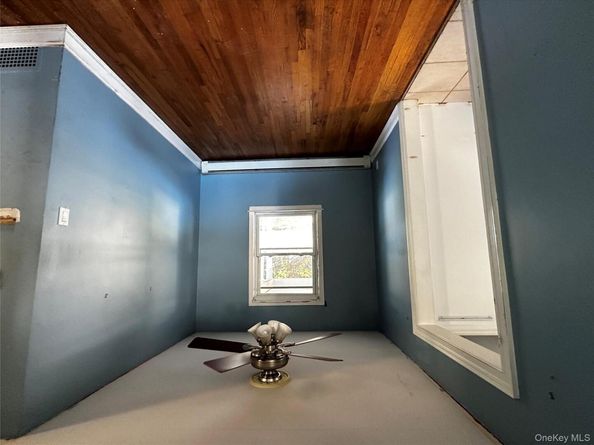 843 Jerusalem Avenue, Merrick NY 11566