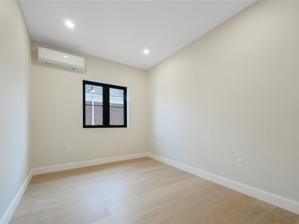 75-31 175th Street, Fresh Meadows NY 11366