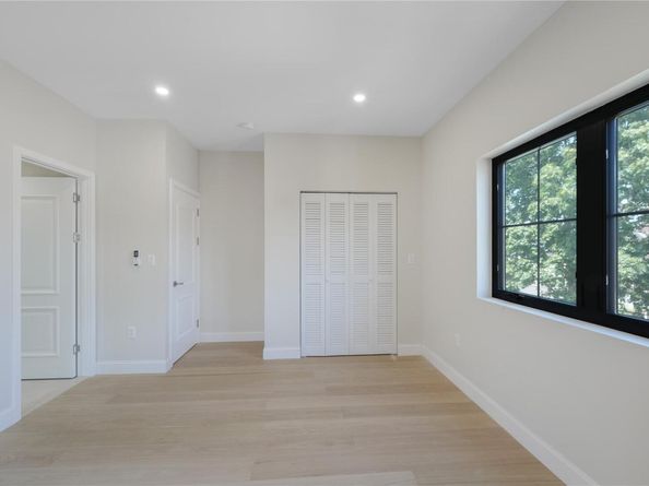 75-31 175th Street, Fresh Meadows NY 11366
