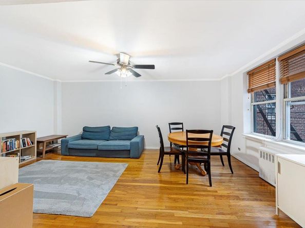 4320 Van Cortlandt Park East 4L, Bronx NY 10470