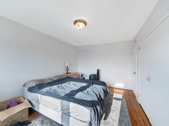 4320 Van Cortlandt Park East 4L, Bronx NY 10470