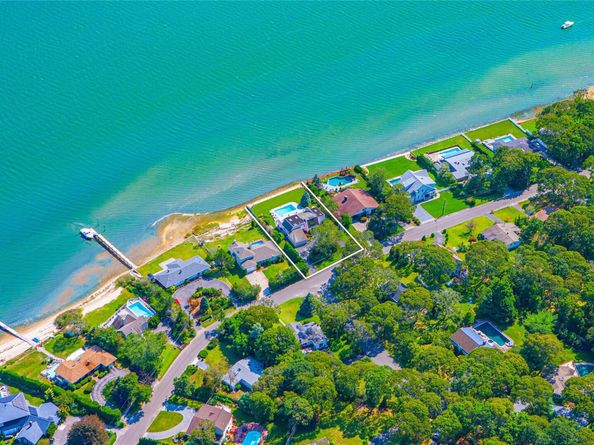 17 Romana Drive, Hampton Bays NY 11946