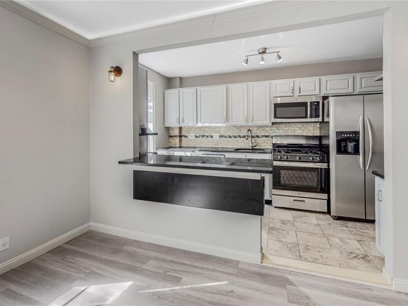 55-25 31 Avenue 1K, Woodside NY 11377