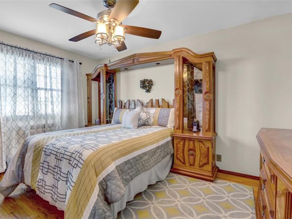 13042 NW 59th Avenue, Flushing NY 11355